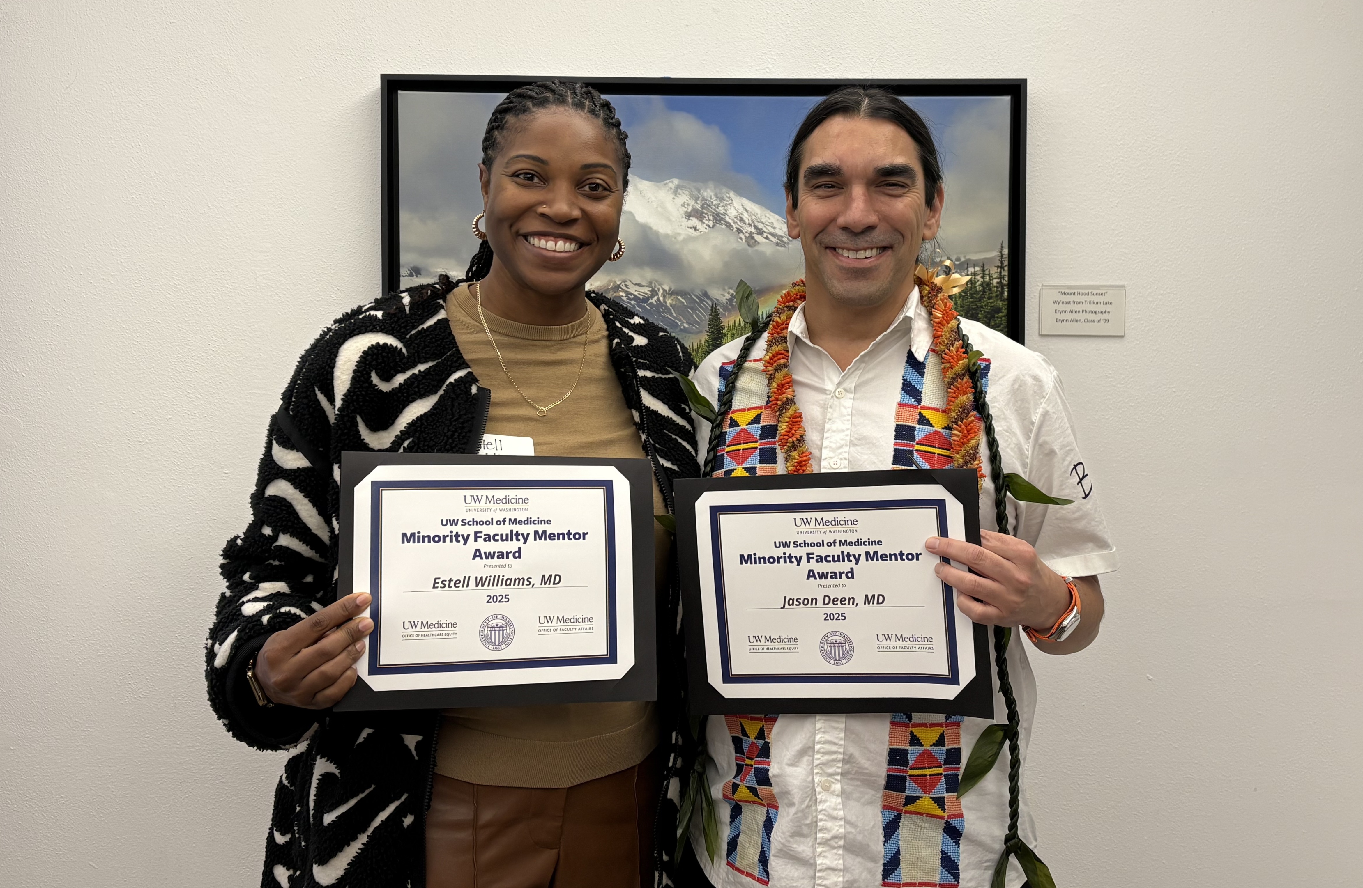Dr Jason Deen Accepting Award